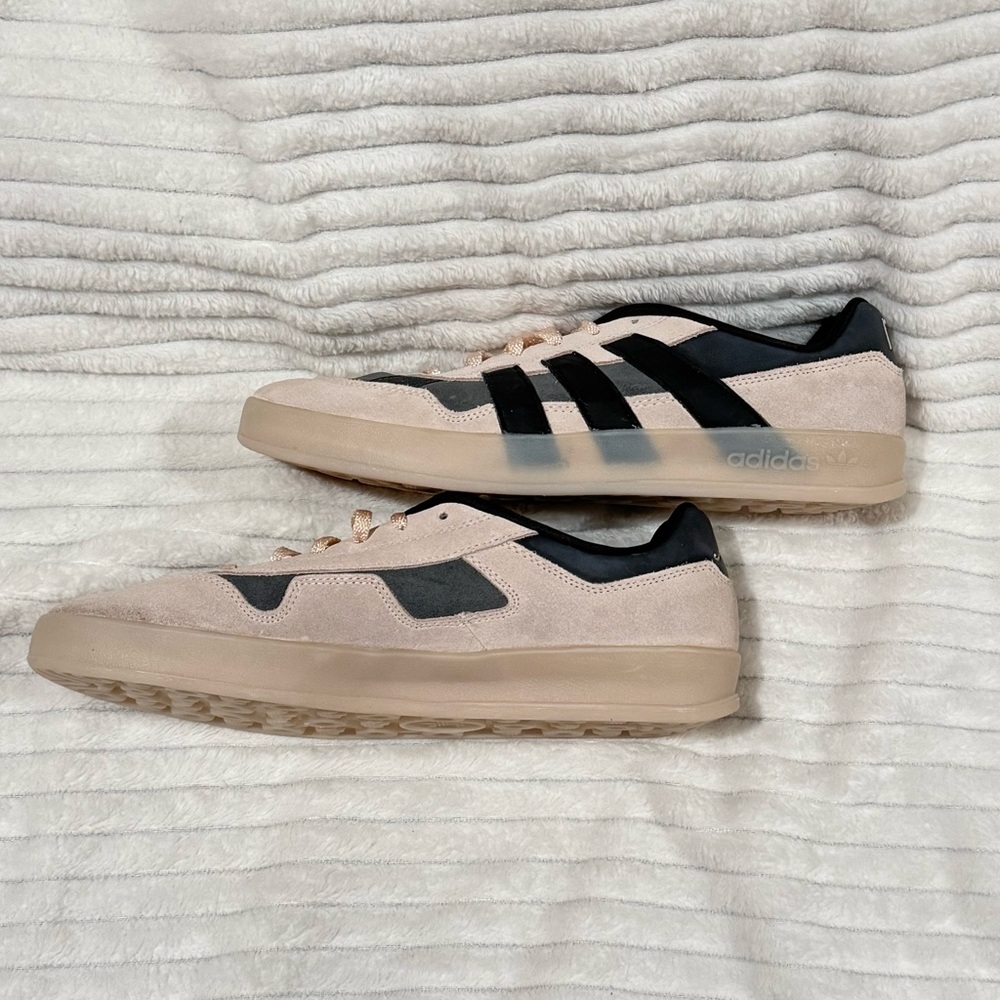 Adidas Mark Gonzales X Aloha Super Wonder Quartz Core Black Grey View 3